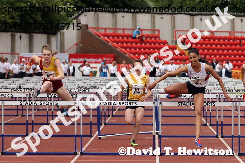 Senior girls 100 metres hurdles, 2015 English Schools, Gateshead. Photo: David T. Hewitson/Sports for All Pics